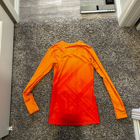 Reebok thermal shirt - Picture 2 of 2